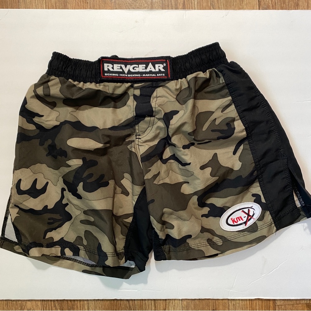 Revgear Shorts Youth M Black Green Camo Muay Thai Kickboxing MMA KM-X Krav Maga